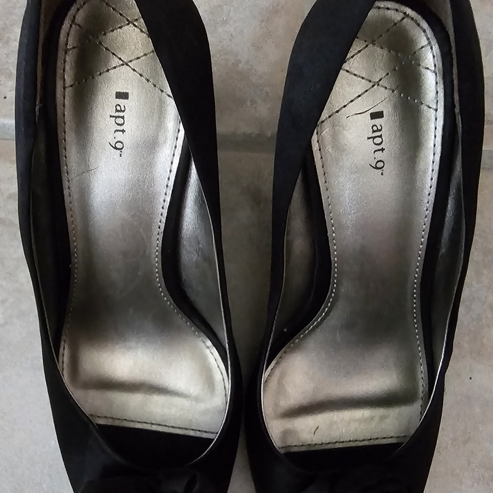 Apt. 9 Women's Elegant Black Loafers